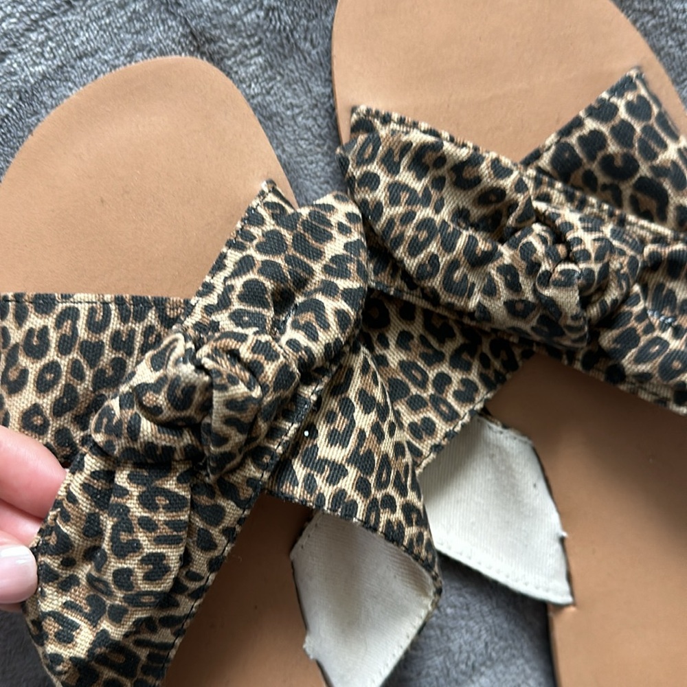 A new day Sandals - Picture 2 of 3